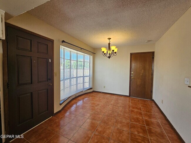 Foto del edificio - 10604 Pleasant Hills Dr