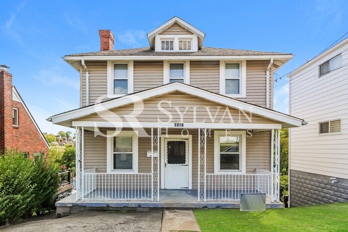 Primary Photo - Beautiful 3BR 1.5BA Home