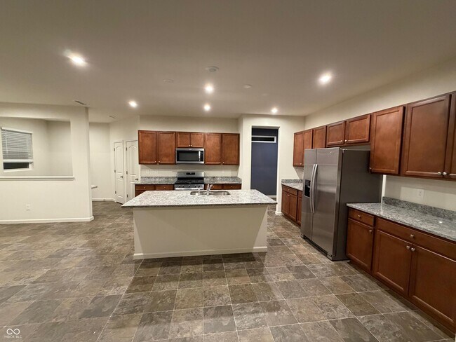 Foto del edificio - 15545 Westmoor Ave