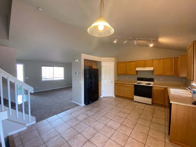 Photo - Stetson Hills 3 bedroom House