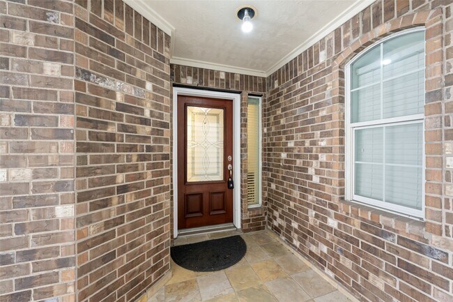 Foto del edificio - 3410 Skyline Village Dr