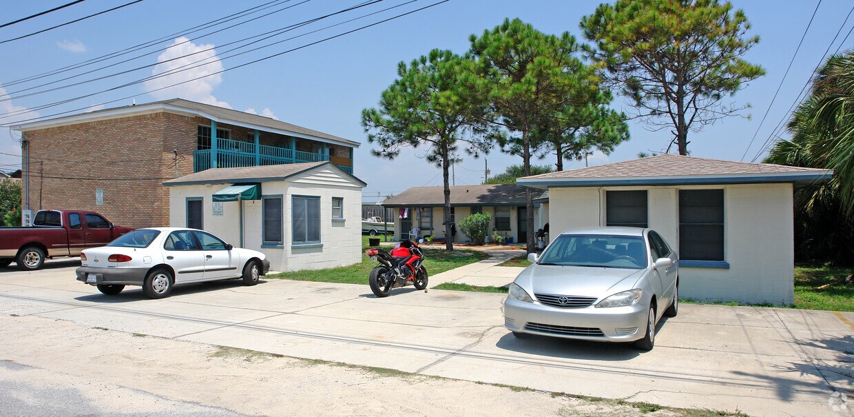 Foto del edificio - 617 Gardenia St