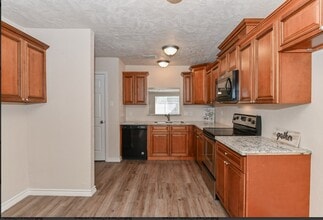 Building Photo - 6428 Alisa Ln