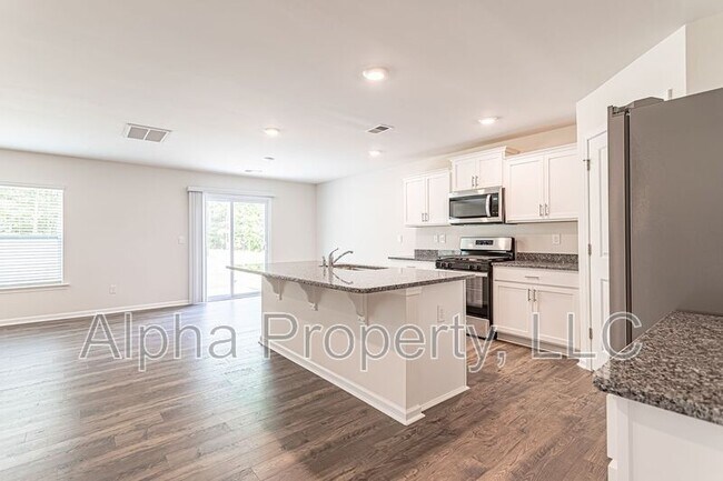 Foto del edificio - 807 Wolverine Ln