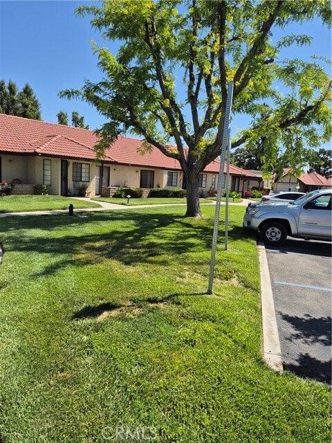Primary Photo - 19246 Cottonwood Dr