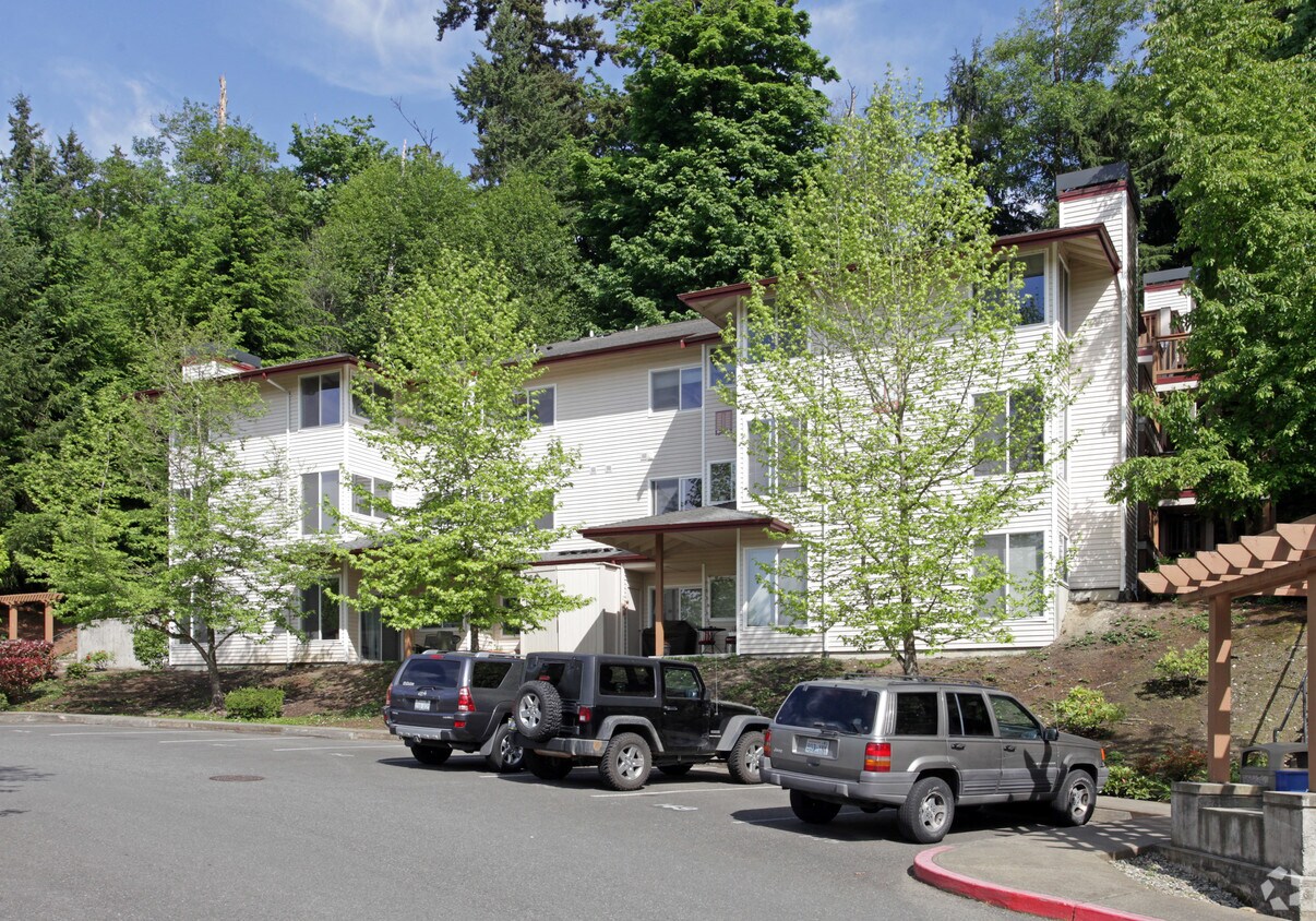 Cambria Hills Apartments in Bothell, WA