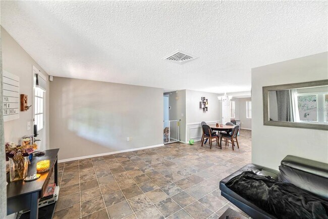 Foto del edificio - 8019 Beaver Creek Loop