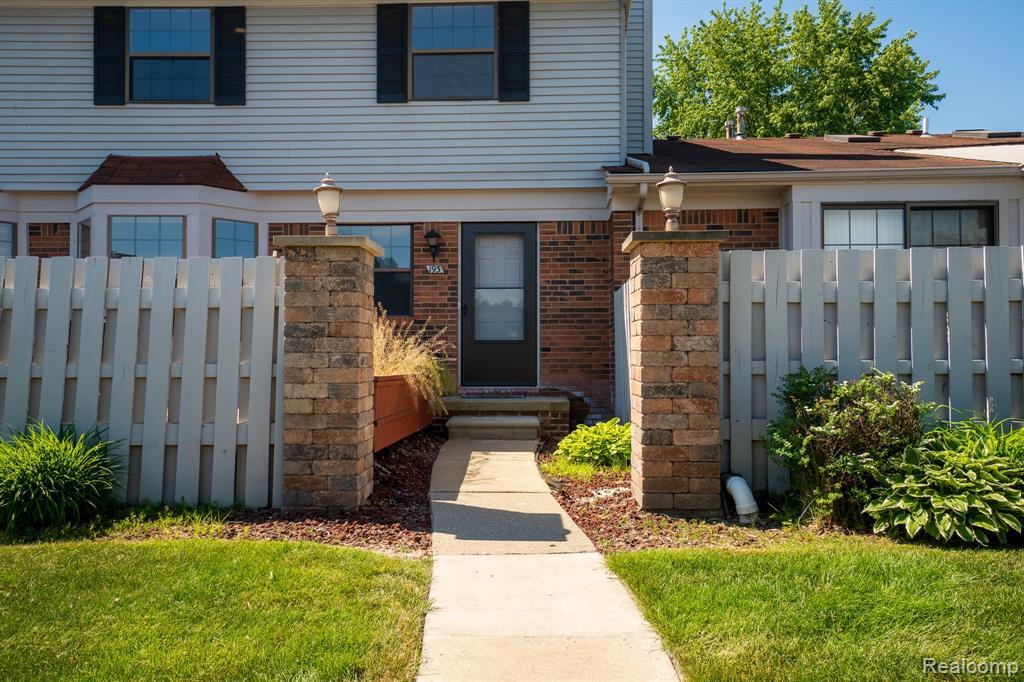 43479 Arbor Way W Unit 193, Canton, MI 48188 Condo for Rent in Canton