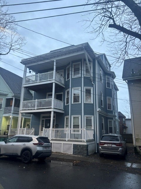 Building Photo - 3 Mace Pl