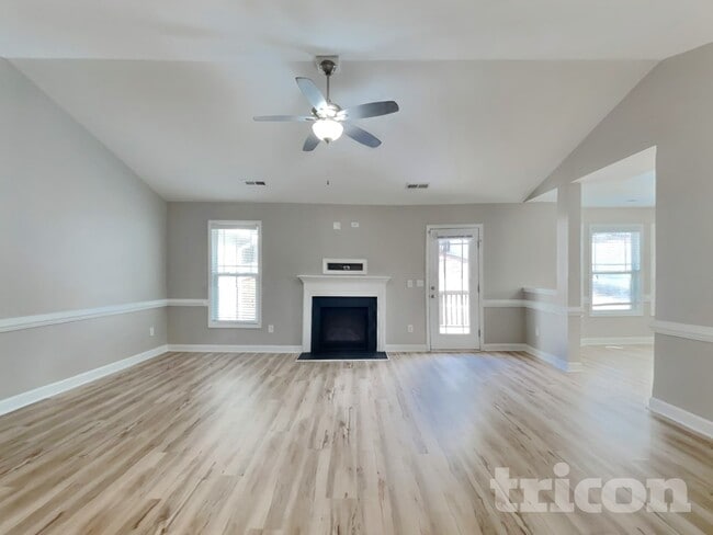 Building Photo - 140 Parkers Pointe Dr