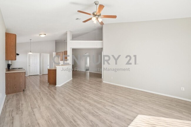 Building Photo - Lovely 4/2/2 in Forney For Rent!