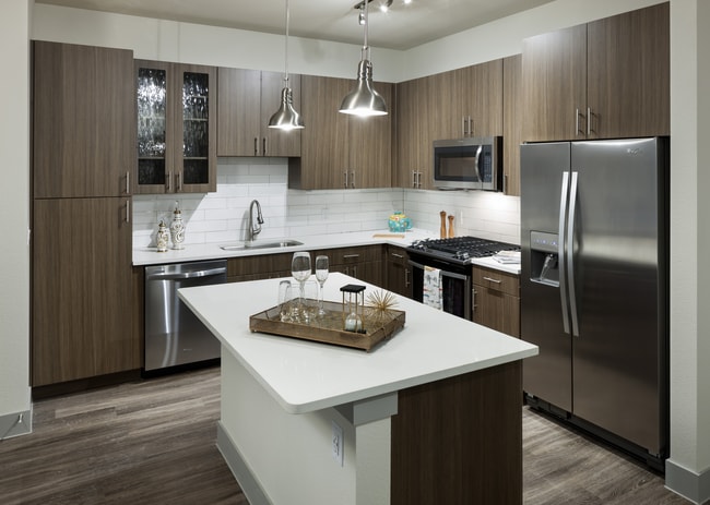 Building Photo - SYNC CityLine