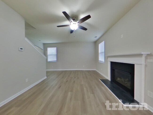 Foto del edificio - 531 Susie Creek Ln