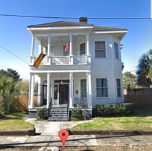 Building Photo - 106 S Bayou St