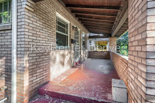 Foto del edificio - 1125 S University Blvd