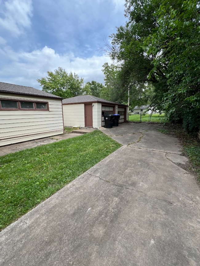 Building Photo - Schedule a Showing Today!!!
