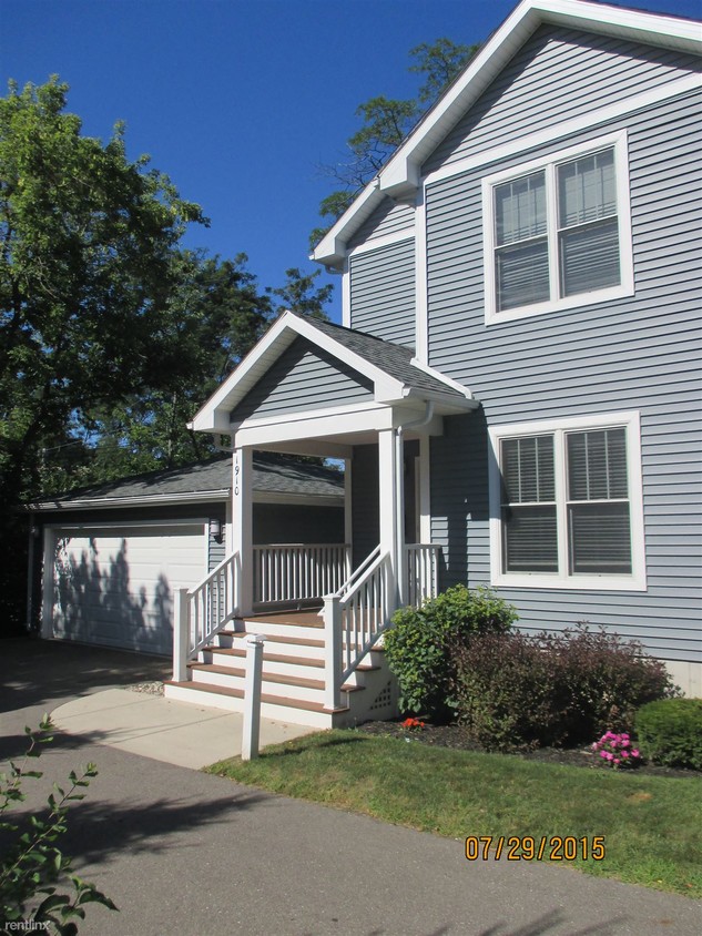 Primary Photo - 4 br, 3 bath Condo - 1910 Geddes Ave 1910 ...