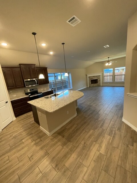 Foto del edificio - 2635 Pelaw Ln