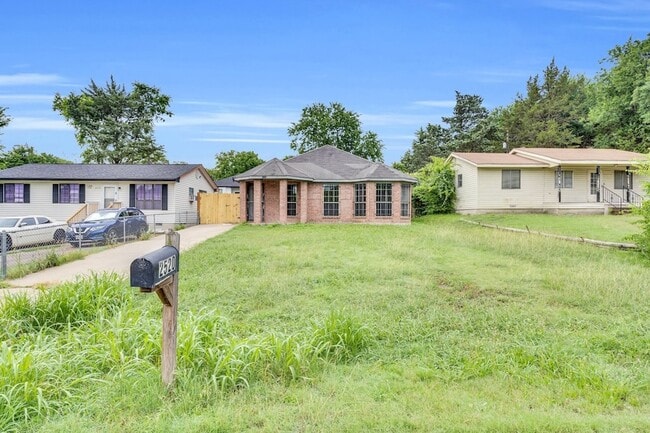 Photo - 2520 Fatima Ave House