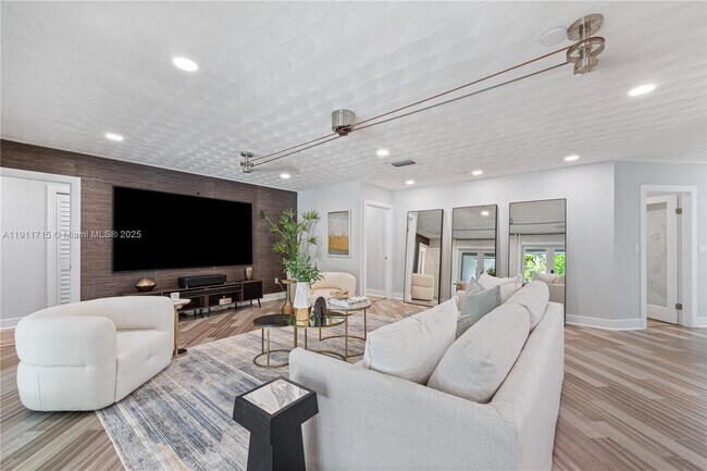 Foto del edificio - 8234 SW 60th Ct