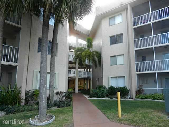Building Photo - 17000 NW 67th Ave