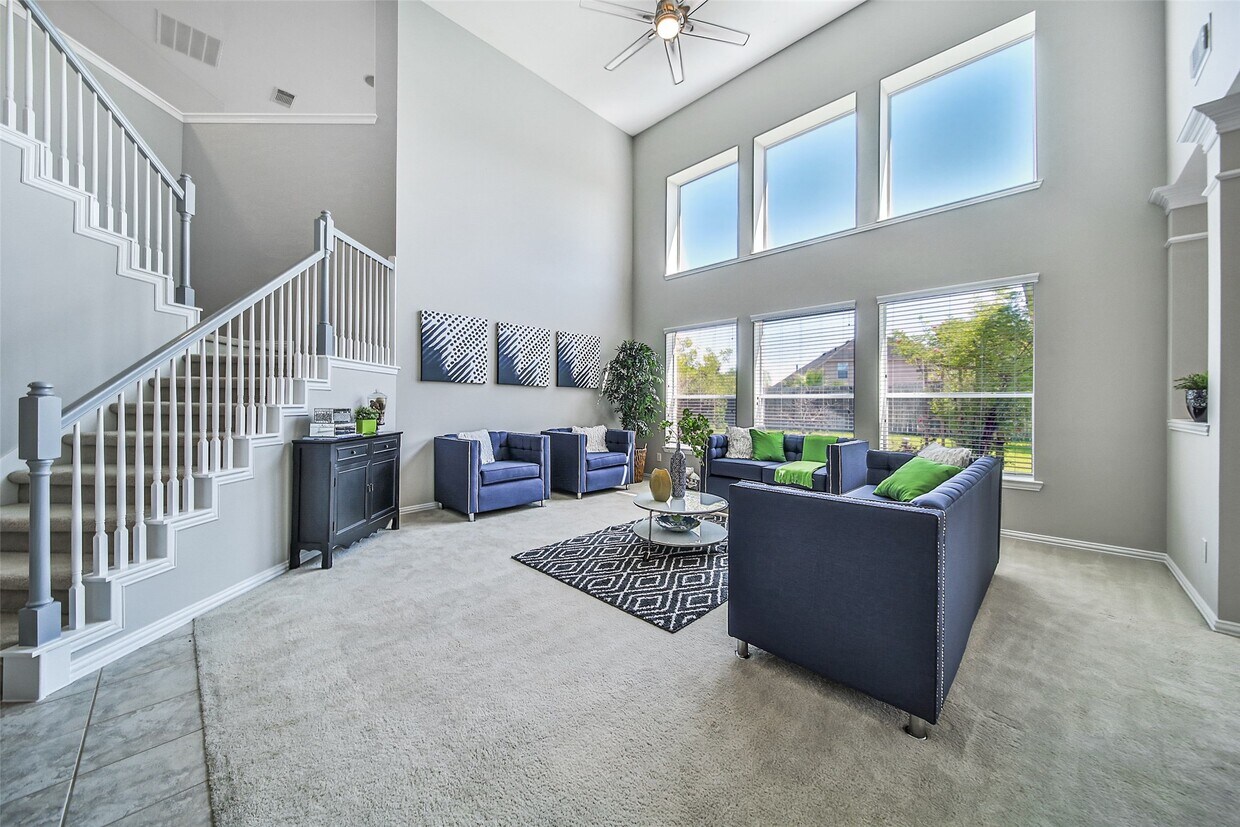 Foto principal - 16015 Portmanshire Ln