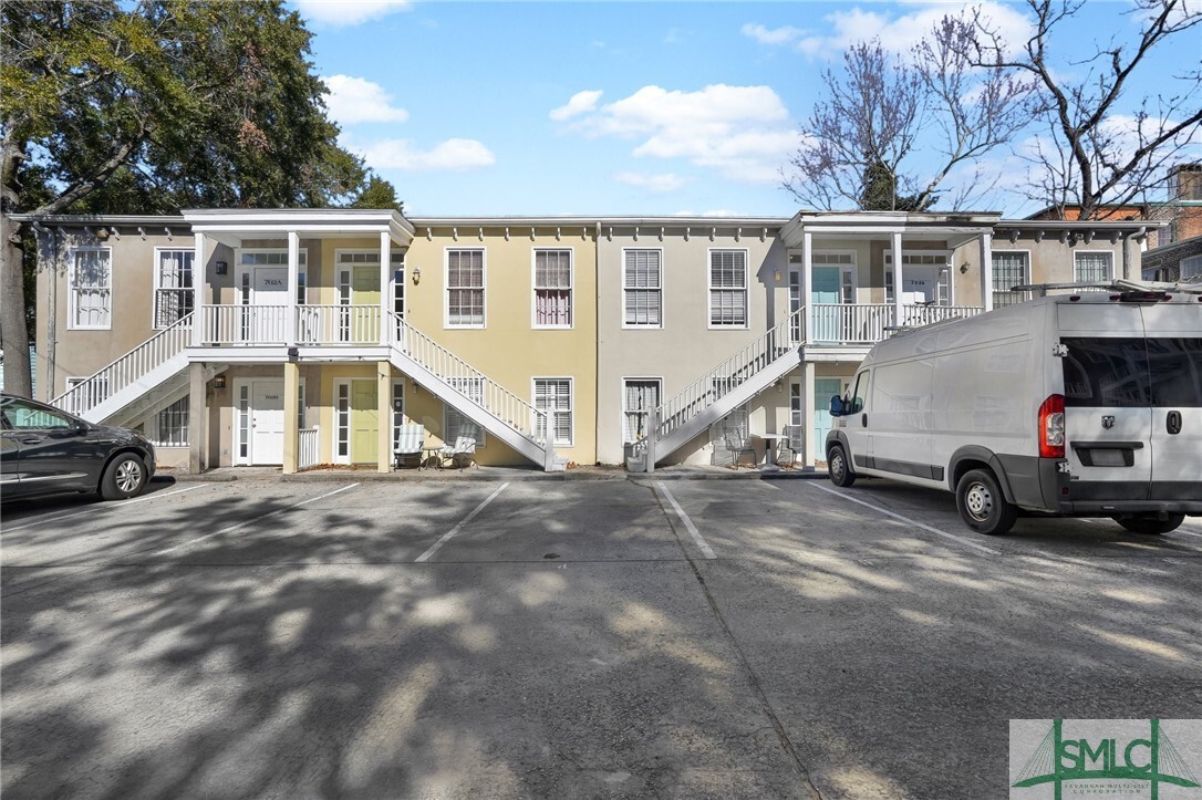 Foto principal - 702 Tattnall St