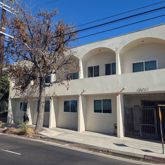 Building Photo - 14411 Vanowen St.