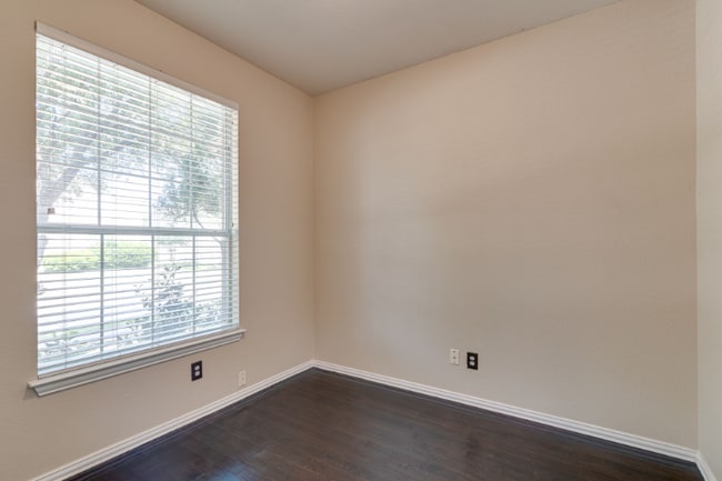 Building Photo - 6412 Autumn Trail
