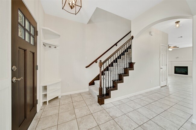 Building Photo - 3319 Fairmont Hills Ln