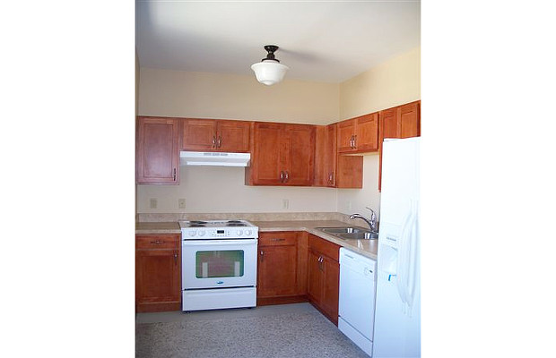 Building Photo - Ouellette Place Apartments