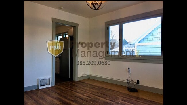 Building Photo - 3 to 6 month lease in darling 2 bedroom