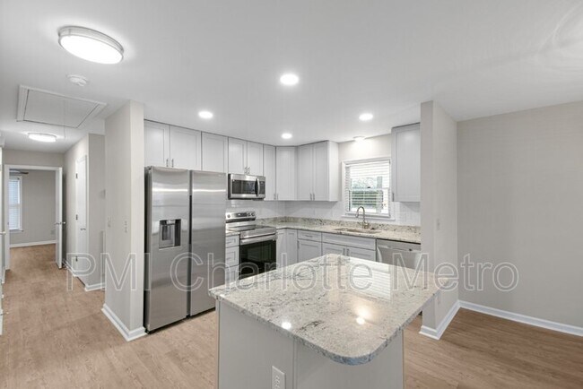 Building Photo - 1207 Harvard St