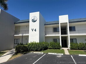 Building Photo - 1605 US-1