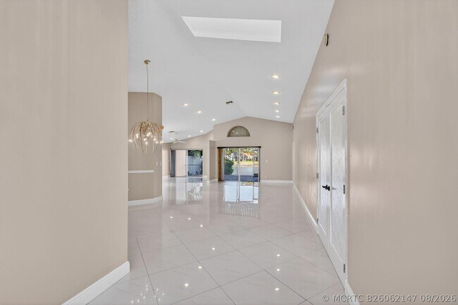 Foto del edificio - 7891 Sailing Shores Terrace