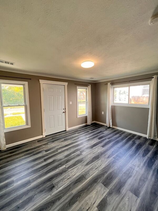 Foto del edificio - 6746 Westwood St