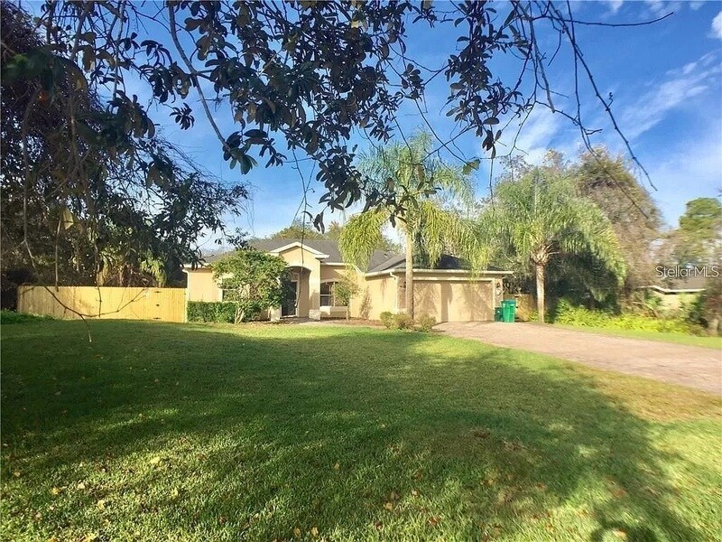 Primary Photo - 1213 Palm Dr