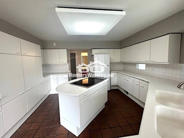 Foto del edificio - 2800 Hunter Dr
