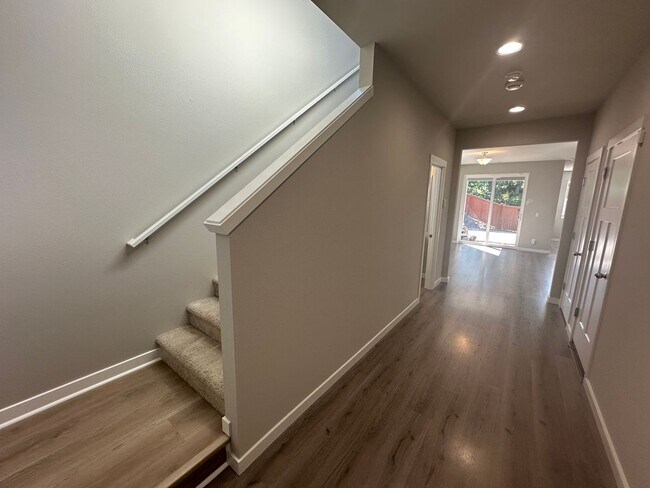 Foto del edificio - 7741 20th Ln SE