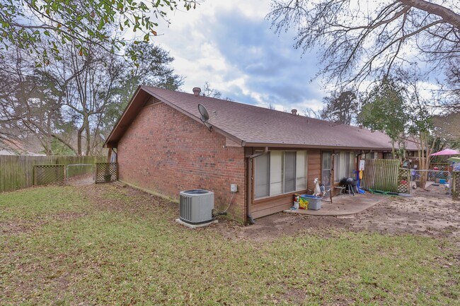 Foto del edificio - 2904 Old Houston Rd
