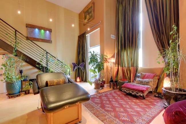 Building Photo - 3960 Adeline St