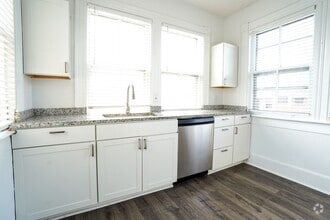 Building Photo - 2461 Rivermont Ave