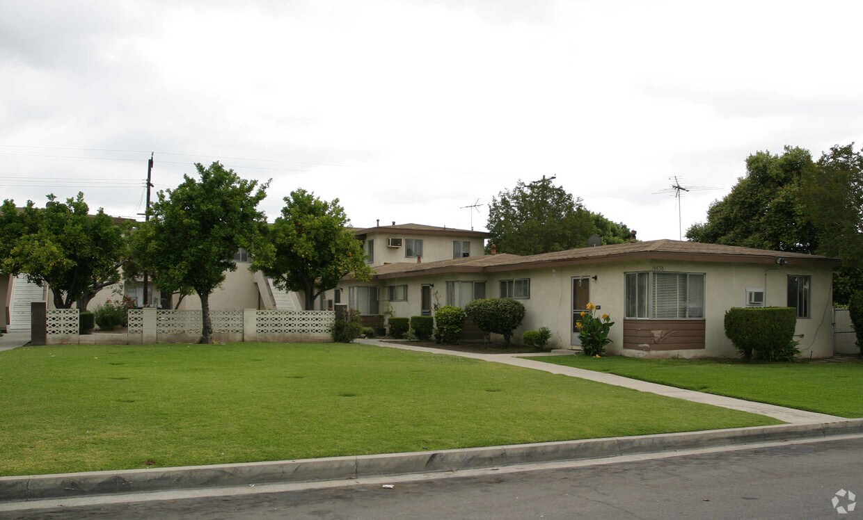 Primary Photo - 10030 Ben Hur Ave