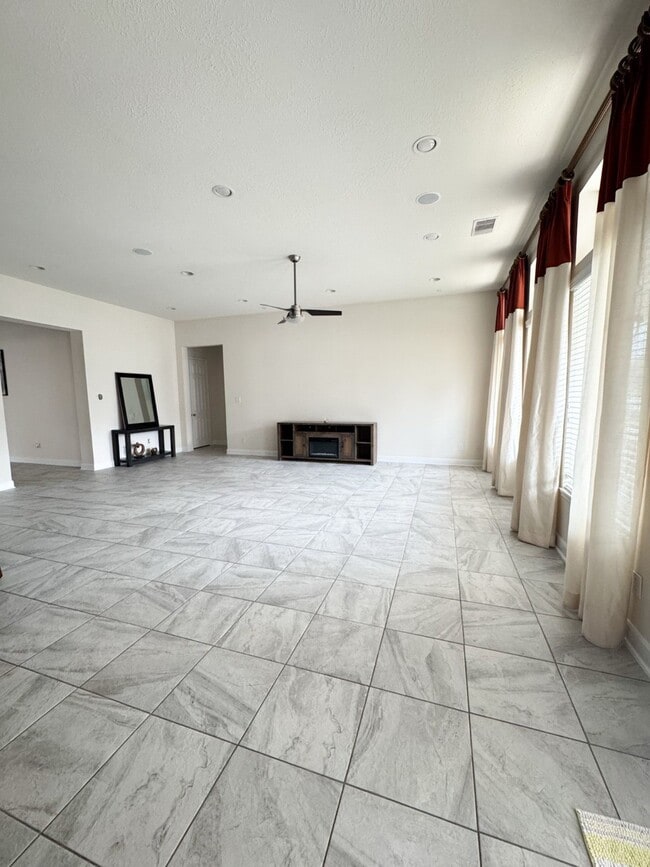 Building Photo - 25107 Ranger Spur Way