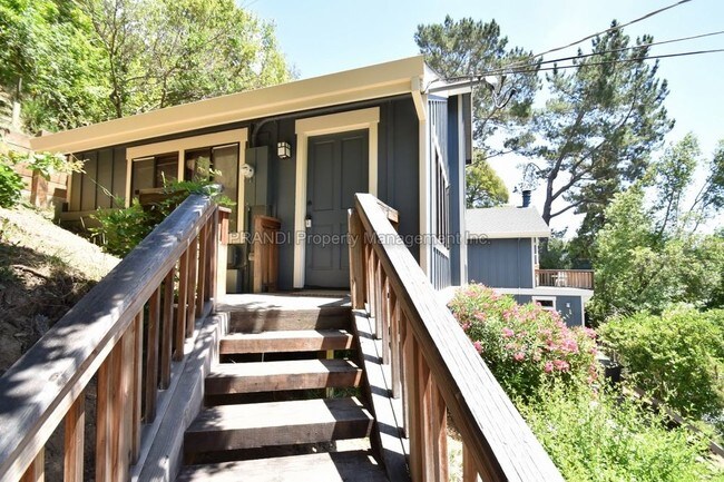 Building Photo - 38 Convent Ct