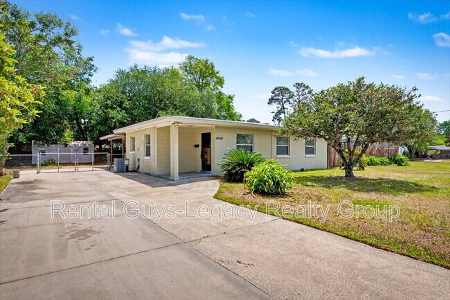 Building Photo - 10545 Citrus Ln