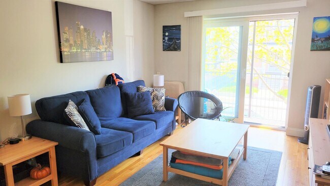 Foto del edificio - 131 Summer St