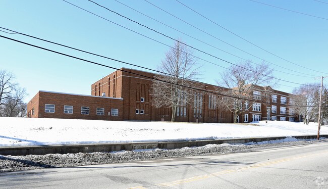 Oconomowoc School Apartments Wi Building Photo Oconomowoc School Apartments