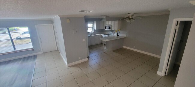 Building Photo - 9270 SW 61st Way