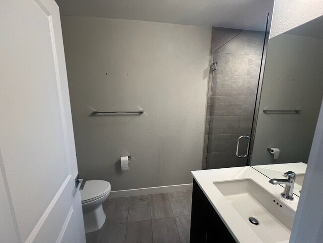 Photo - "Charming 2-Bed, 2.5-Bath Townhouse Retreat in Vibrant Denver Locale - 3822 Zenobia St!"